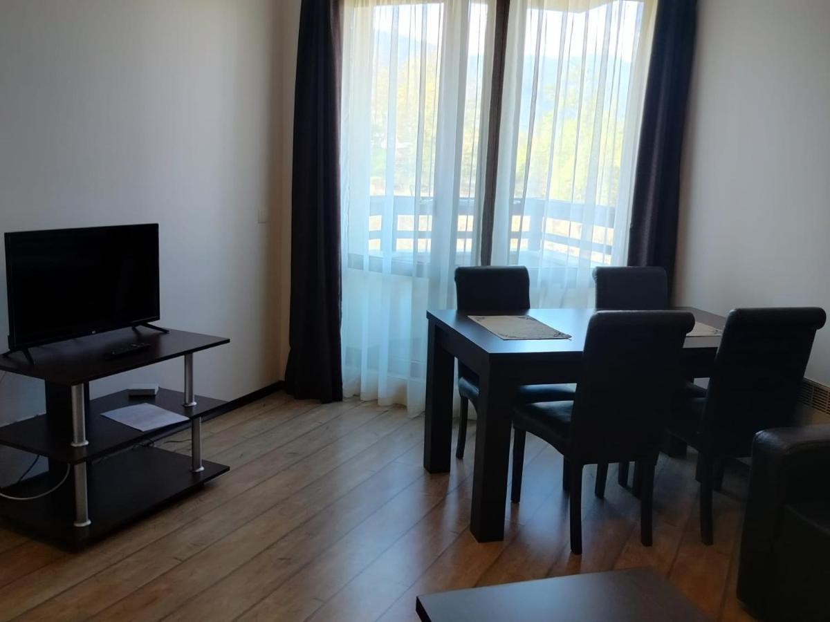 Alpine Lodge Bansko Apartments מראה חיצוני תמונה